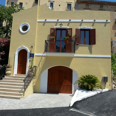 Porta Marina Guest Rooms Scalea Exteriör bild
