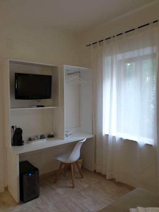 Porta Marina Guest Rooms Scalea Exteriör bild