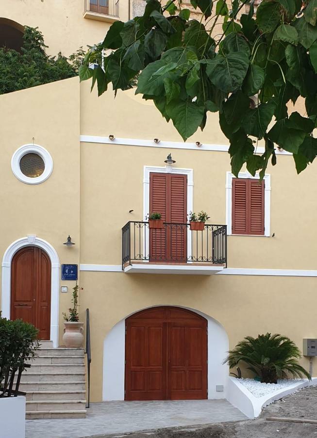 Porta Marina Guest Rooms Scalea Exteriör bild
