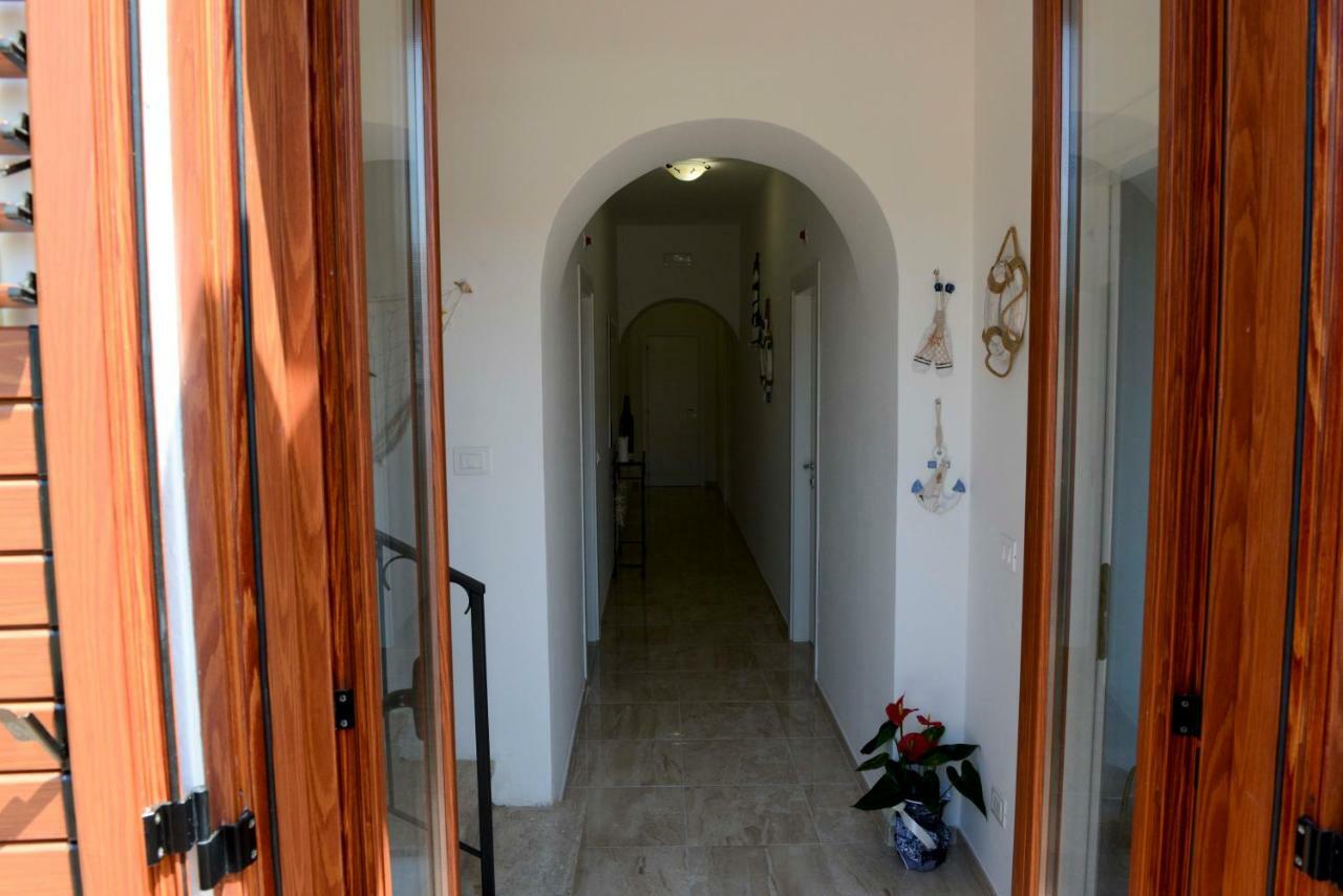 Porta Marina Guest Rooms Scalea Exteriör bild