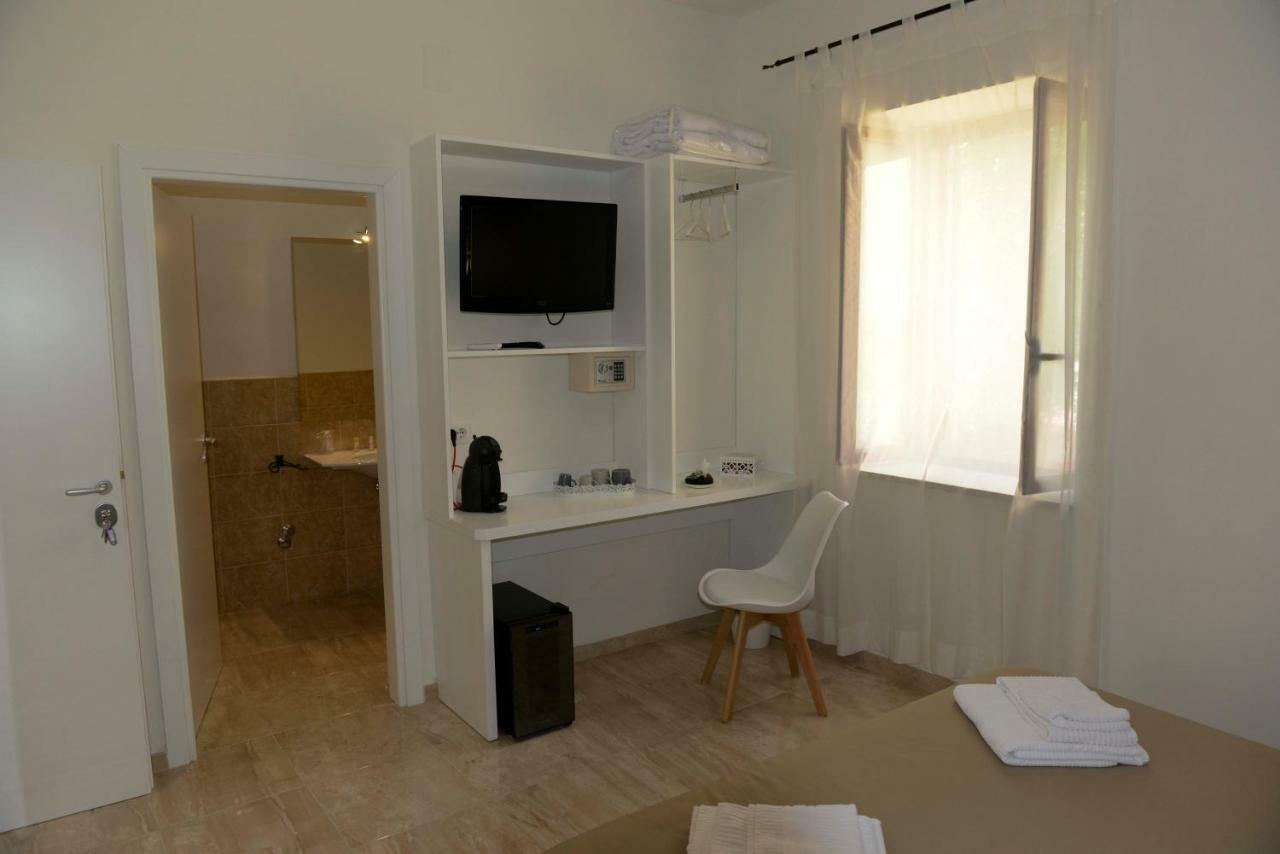 Porta Marina Guest Rooms Scalea Exteriör bild